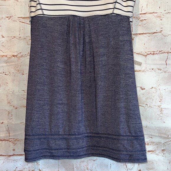 Lululemon Run Back on track tank top work out stripe built in bra 8 pull over - Picture 3 of 10